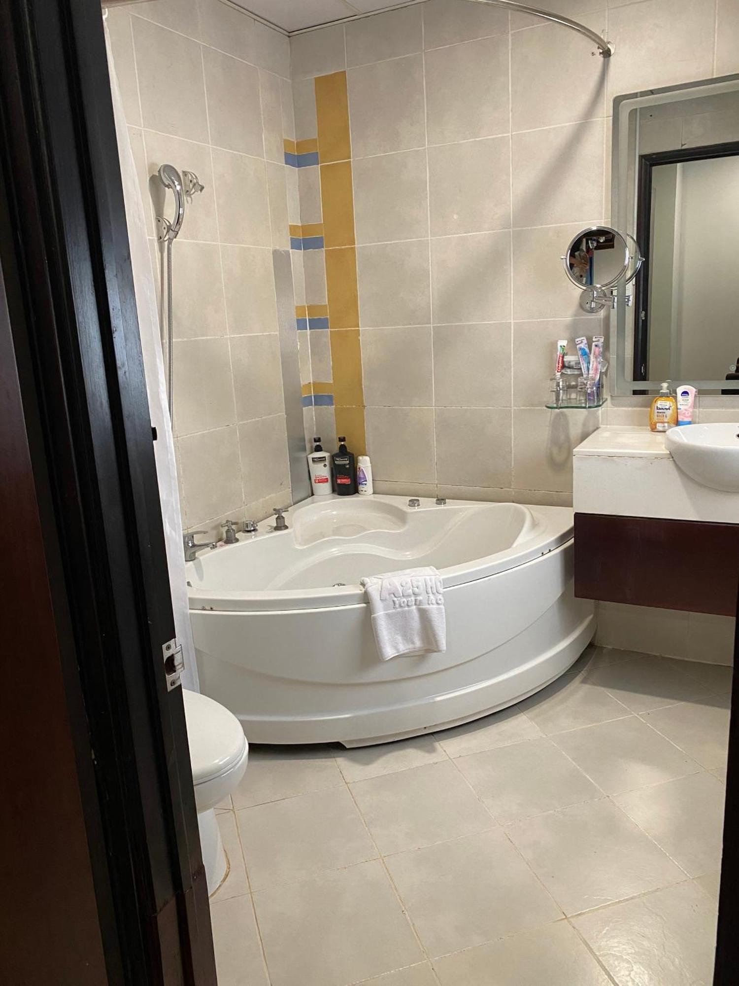 A25 Hotel - 20 Bùi Thị Xuân Thành Pho Ho Chí Minh Esterno foto