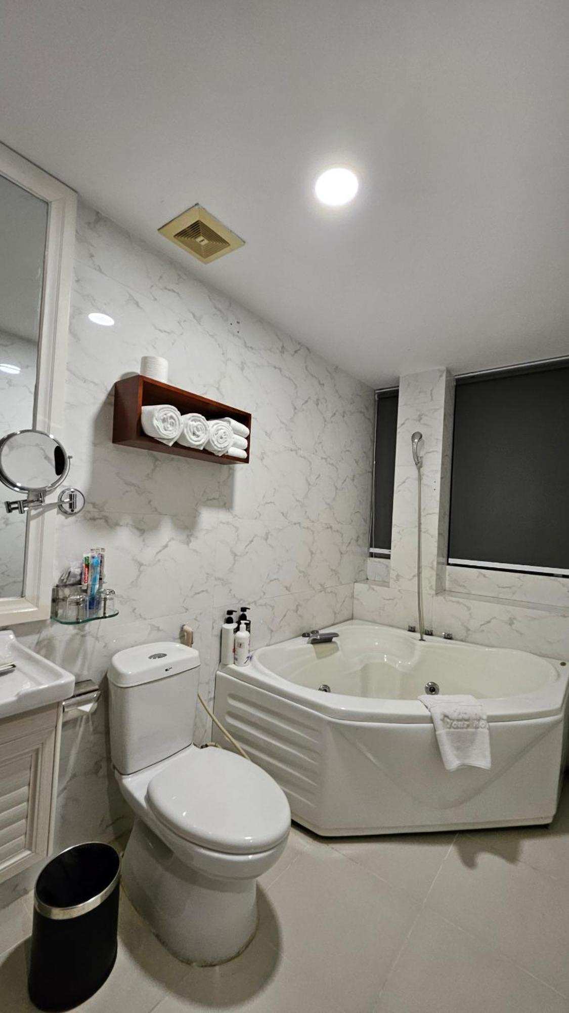 A25 Hotel - 20 Bùi Thị Xuân Thành Pho Ho Chí Minh Esterno foto
